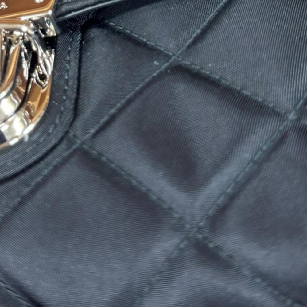 Prada Black Chain - Picture 9 of 9